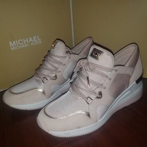 Michael Michael Kors
Liv Trainer Sneakers Size 10